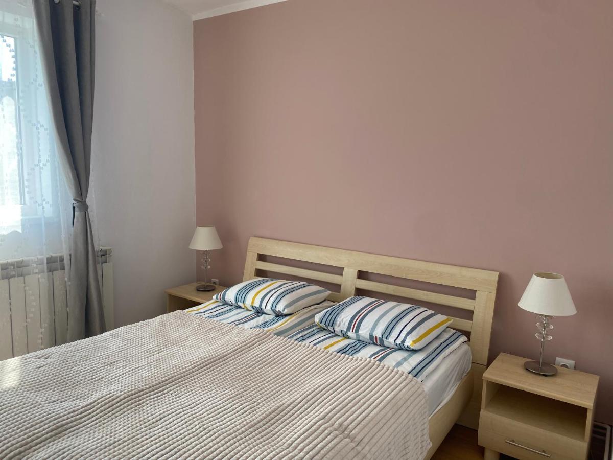 Sendy Apartman 2 Apartment Sfantu Gheorghe  Exterior photo